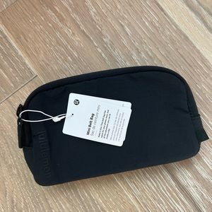 Lululemon mini belt bag